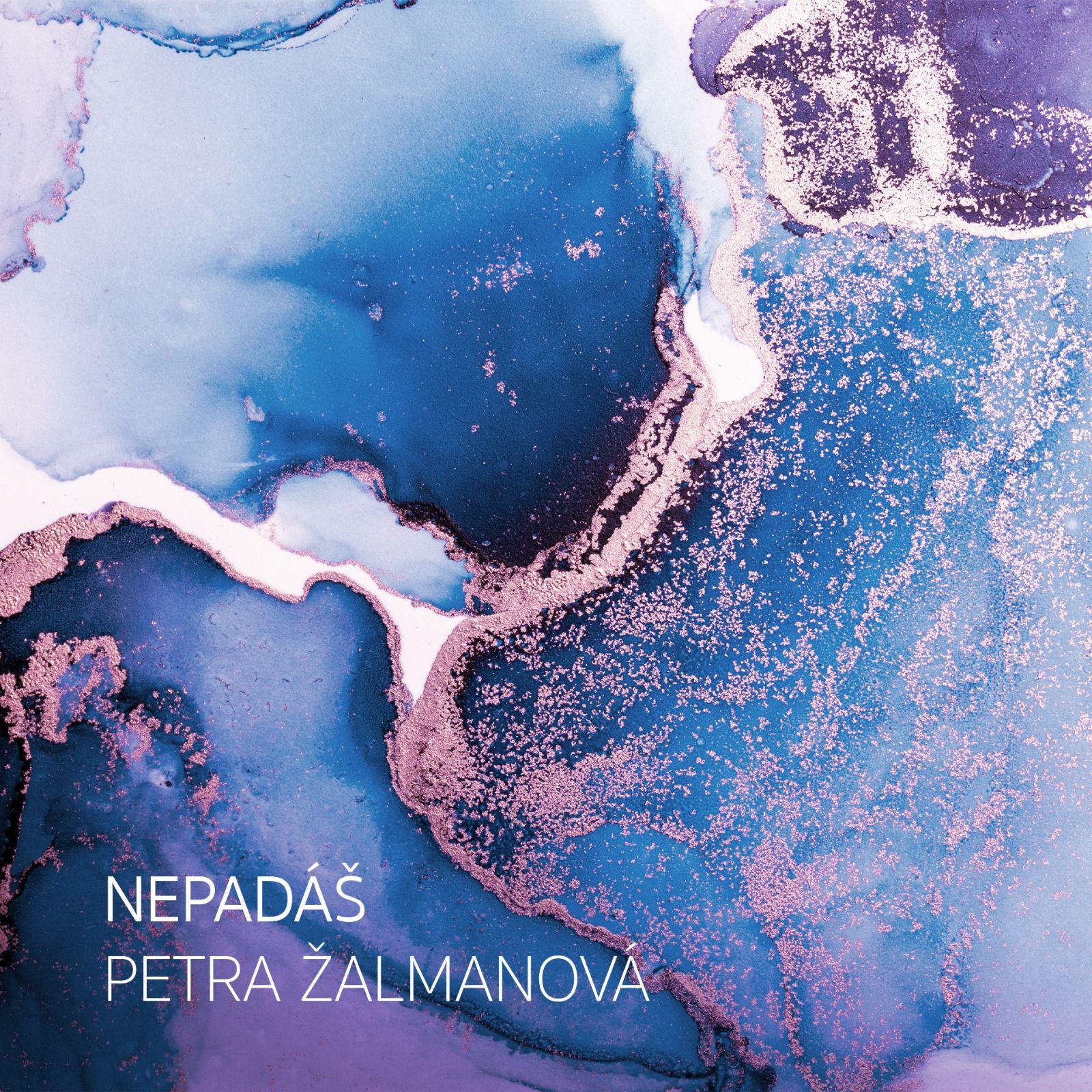 Poslechni si nové letošní album NEPADÁŠ.